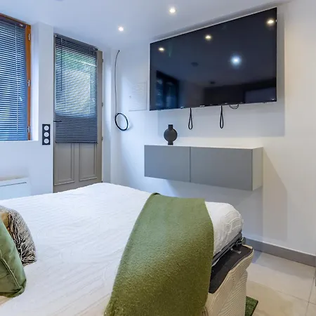 Апартаменты Bethesda - 10 Minutes A Pied Gare - Stationnement Gratuit Rue Труа