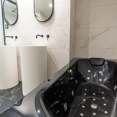 Bethesda - 10 Minutes A Pied Gare - Stationnement Gratuit Rue アパート