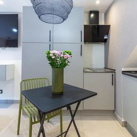 Apartman Bethesda - 10 Minutes A Pied Gare - Stationnement Gratuit Rue Troyes