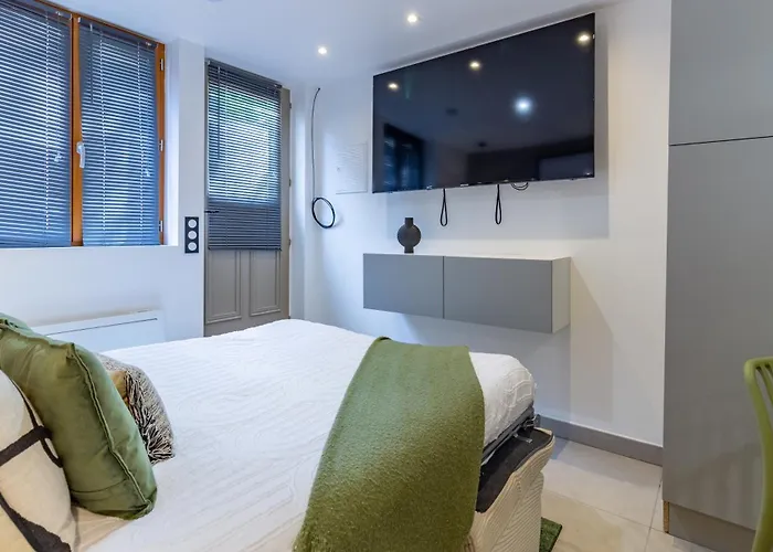 Apartman Bethesda - 10 Minutes A Pied Gare - Stationnement Gratuit Rue Troyes