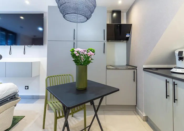 Апартаменты Bethesda - 10 Minutes A Pied Gare - Stationnement Gratuit Rue Труа